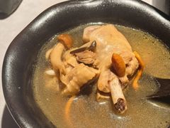 -芸山季·云南山珍菌火锅(人民广场来福士店)