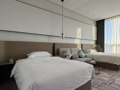 -大连星海皇冠假日酒店