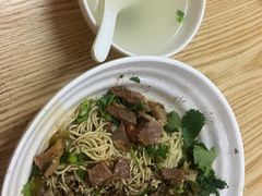 -阿阳牛腩腌面店