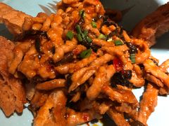 老油条的鱼香肉丝-新白鹿餐厅(金鹰新街口店)