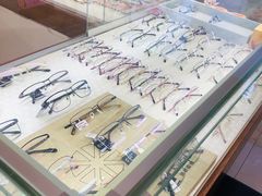 -明月眼镜(三坝店)