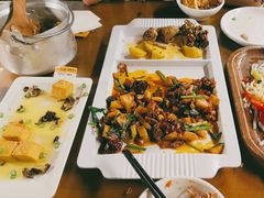 -隔壁老王·家常云南菜(花巷店)