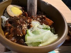 新派卤肉饭-京参 • 擂椒饭(这有山店)