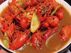 -虾弄弄海派小龙虾·牛羊蝎子火锅