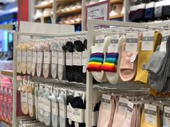 -名创优品(惠州华贸购物中心店)