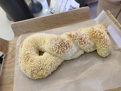 -奈雪的茶(亨特国际广场店)