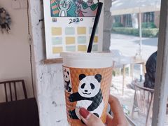 -熊猫一间店欧式奶茶铺