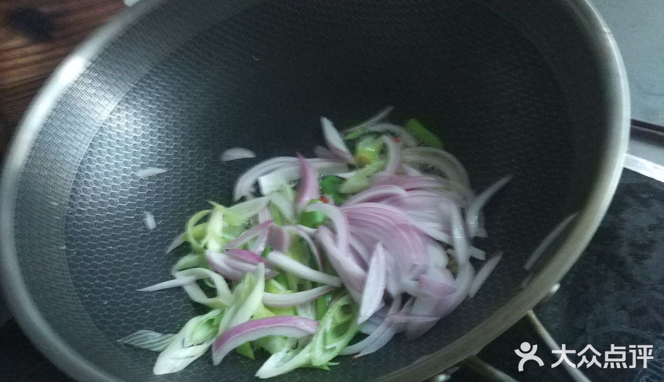 豆瓣酱辣炒花蛤 