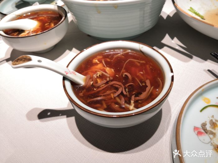 萃华楼小菜馆鸭血酸辣汤图片