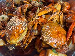 -肥肥虾庄·金牌油焖大虾(汉街SKP店)