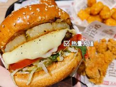 -The Habit Burger Grill 哈比特汉堡(爱琴海店)
