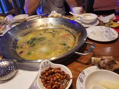 -红牌美蛙鱼头火锅(万辉国际广场店)