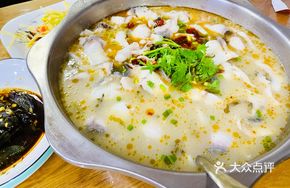 Stewed Sour Cabbage Fish