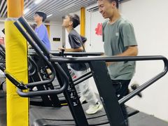-超菲特健身工作室(晨月店)
