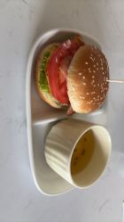 -东方爱堡国际月子会所·产后康复(兴化店)