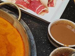 -顶顶汤火牛排火锅·经典铜锅涮肉