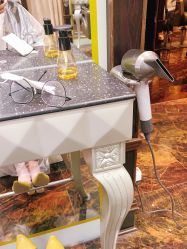 -八佰伴8008星级形象店