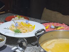 -辉哥火锅(虹桥路店)