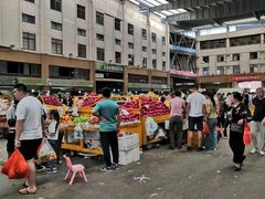 -三亚新鸿港水果一级批发市场