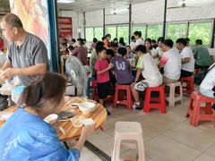 -洲心街道青联村镜记烧肉