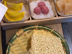 -尚尚仙·酸汤猪手·猪肚鸡火锅(华联万柳购物中心店)