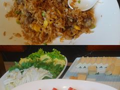 牛肉粒炒饭-皇城老妈·大连海鲜火锅(港湾店)