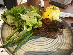 芦笋牛肉班尼迪克蛋-Jamaicablue Coffeeshop(中央广场店)