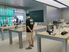 -DJI大疆(深圳华强北曼哈授权体验店)