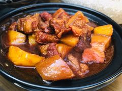 套饭红烧肉-隔壁老王·家常云南菜(花巷店)