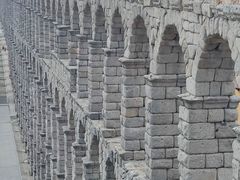 -塞哥维亚输水道