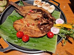 -老滇山寨•云南特色菜•地方菜•民族风情歌舞表演(金碧店)