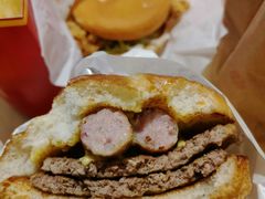 不速之霸牛肉堡-麦当劳(军博店)