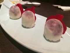 蓝莓雪媚娘-广州文华东方酒店·江-由辉师傅主理