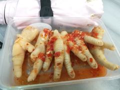 酸辣凤爪-芬芳甜品(同福路店)