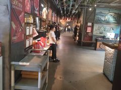 -琥珀老六龙虾(四里河店)