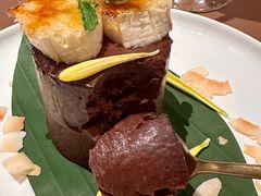 -三里屯东五街银杏大道