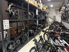 -道路口单车爱瓦士dahon大行