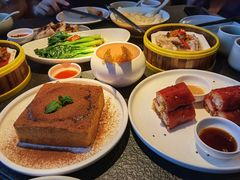 红米脆皮鲜虾肠-蝴蝶里·粤菜·点心(滨江龙湖店)