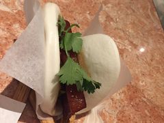 猛虎咬豬-唐宫小聚(荃湾荃新天地店)