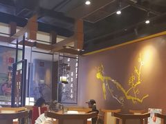 -呷哺呷哺(万达新世界店)