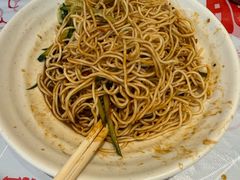 -肥肥虾庄·金牌油焖大虾(汉口城市广场店)
