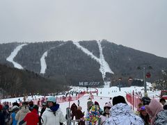 -亚布力新体委滑雪场