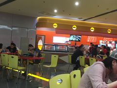 -汽车博物馆主题餐厅