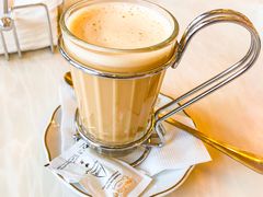 -Majestic Café