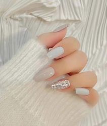 -悦指间美甲美睫
