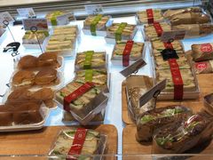 -巴黎贝甜(大宁国际商业广场店)