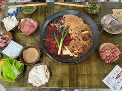 -黄潇洒老火锅(九眼桥宏济巷店)