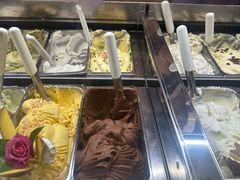 -Gelateria Dondoli