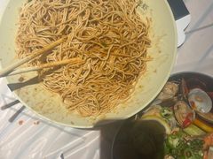 -巴厘龙虾·榜首油焖大虾(音乐学院·沿江酒馆店)
