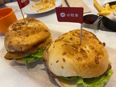 -必胜客(滨江店)